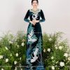 Thuê áo dài xanh rêu, hoạ tiết chim Hạt