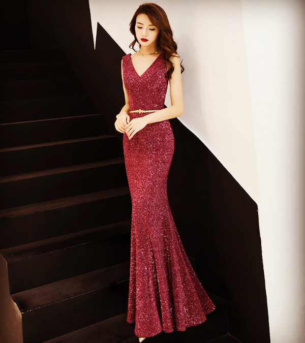 Đầm dự tiệc đuôi cá giúp các cô nàng thêm phần thanh lịch và nổi bật