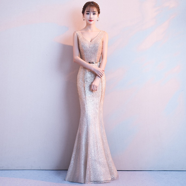 Những mẫu đầm đuôi cá phù hợp với những cô nàng có 3 vòng chuẩn,...