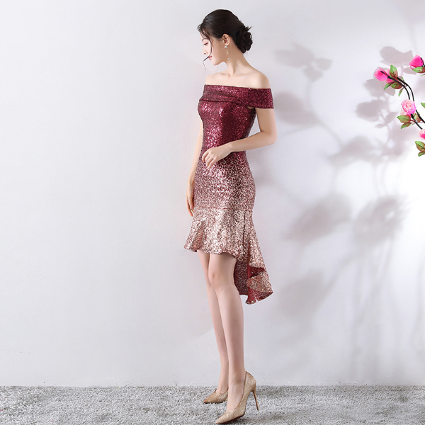 Đầm đuôi cá form ngắn mang vẻ đẹp của sự trẻ trung, năng động