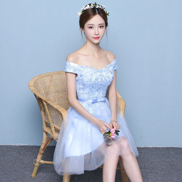 Lựa chọn những mẫu đầm bồng bềnh để che đi khuyết điểm trên cơ thể một cách tinh tế