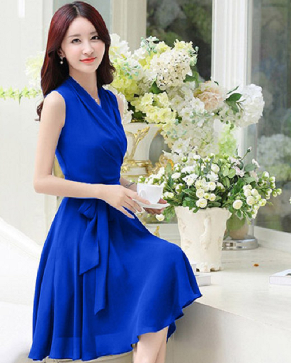 Mẫu váy đi làm màu xanh coban