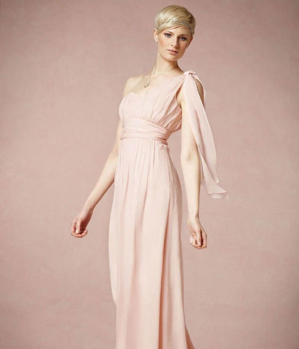 Chiếc váy hoàn hảo cho đêm tiệc sang trọng, trở thành một nàng thơ lộng lẫy