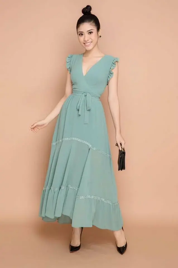 Váy maxi thắt eo đơn giản, sang trọng