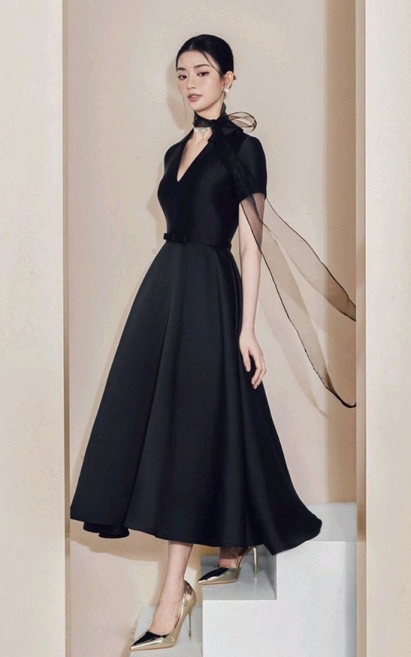 Lưu ý khi lựa chọn chất liệu mẫu đầm đen dự tiệc giúp bạn thoải mái nhất