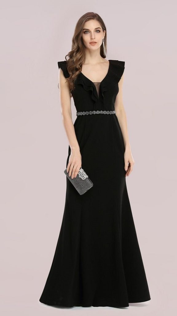 Đầm dài dự tiệc cưới vừa thẩm mỹ, vừa nổi bật trong đám đông