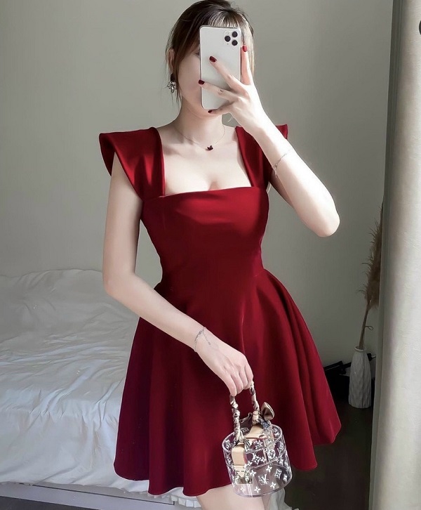 Đầm nhung tay cánh tiên trẻ trung, năng động