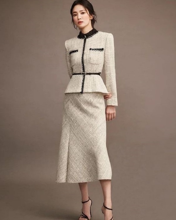 Mẫu đầm peplum cho phụ nữ tuổi 40 dự tiệc hot nhất hiện nay