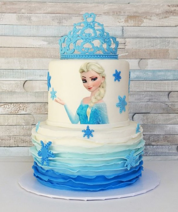 Mẫu bánh kem Elsa hai tầng màu xanh trắng tinh khôi.
