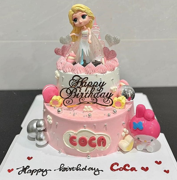 Bánh kem Elsa màu hồng hai tầng hoành tráng