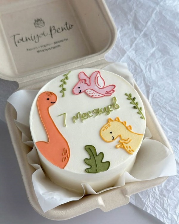 Bánh bento chủ đề khủng long cho bé gái