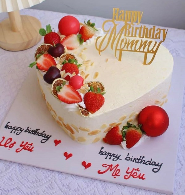 Bánh kem hình trái tim trái cây đẹp và ngon