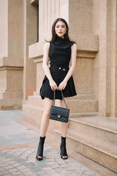 chọn giày để phối với váy chữ A