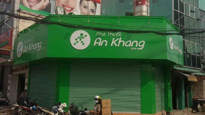 Bảng hiệu nhà thuốc An Khang đơn giản nhưng ấn tượng